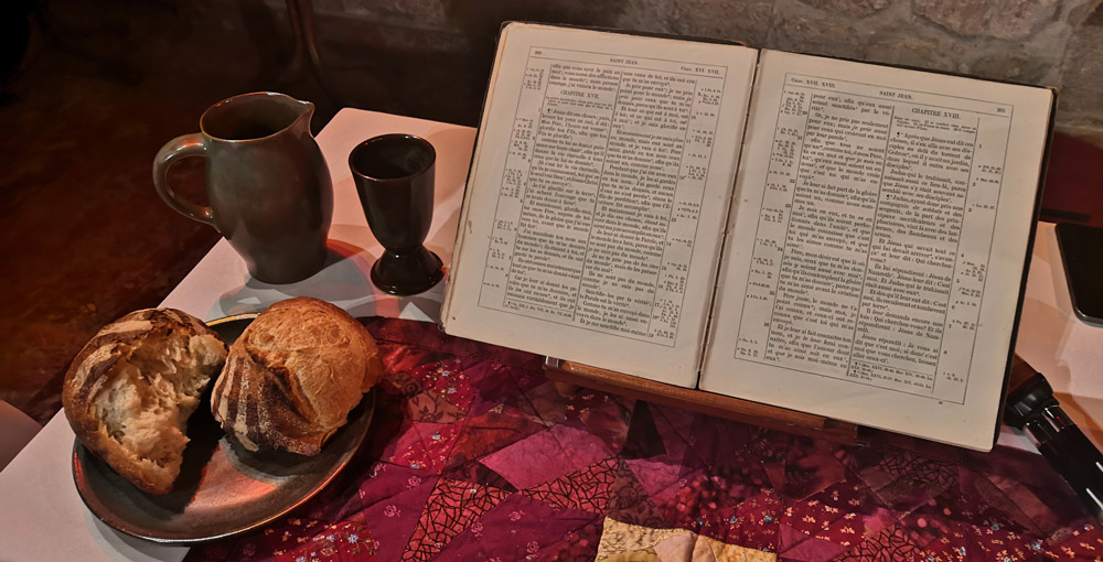 Bible et Sainte-Cène Bible et Sainte-Cène